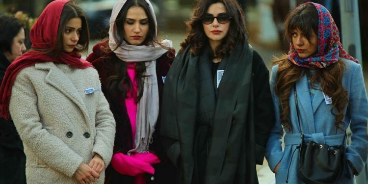 uckurus-dizi-kadinlar-750×375-c.jpg